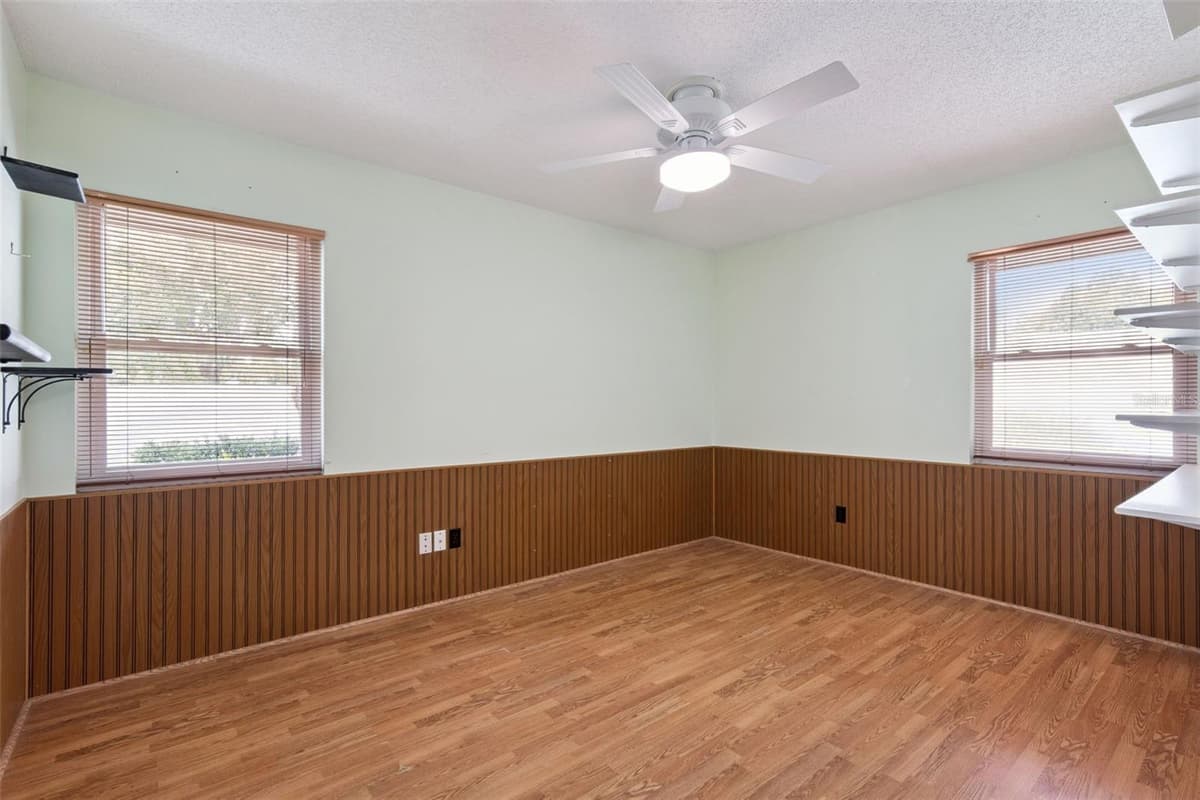 1391 AVALON BOULEVARD — photo 16 of 40