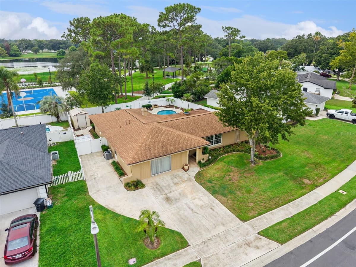 1391 AVALON BOULEVARD — photo 37 of 40