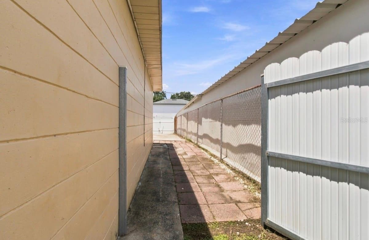 7516 CORTEZ STREET — photo 35 of 65