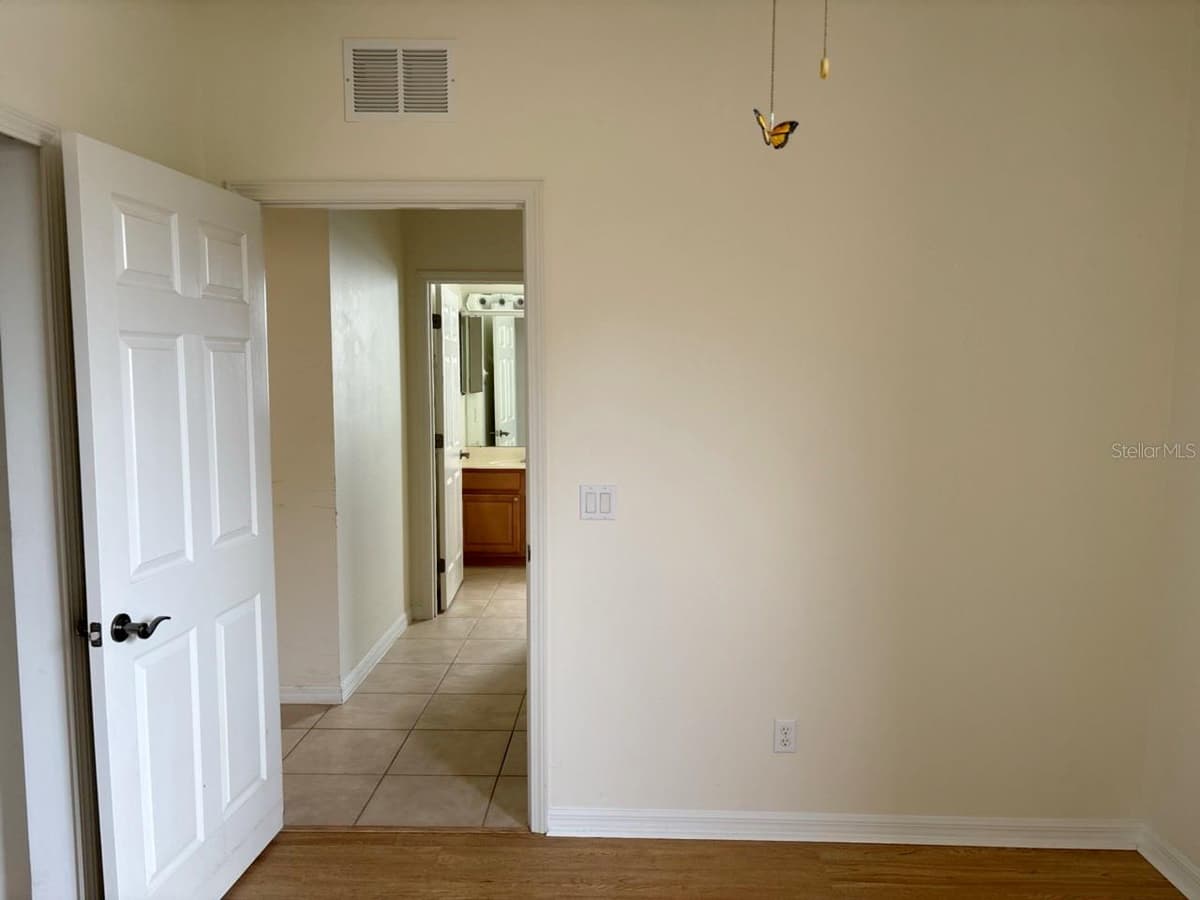 229 SHELL FALLS DRIVE — photo 9 of 19