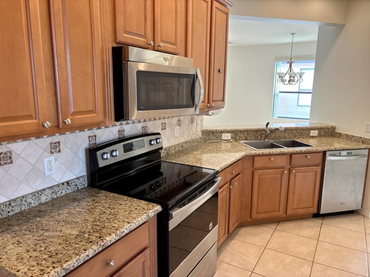 229 SHELL FALLS DRIVE — photo 5 of 19