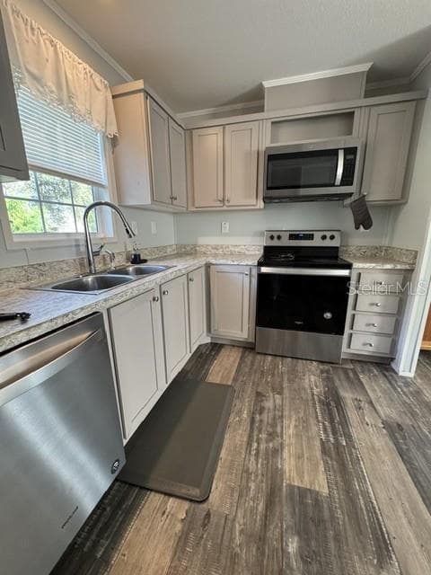 8314 EVERGREEN AVENUE — photo 8 of 14