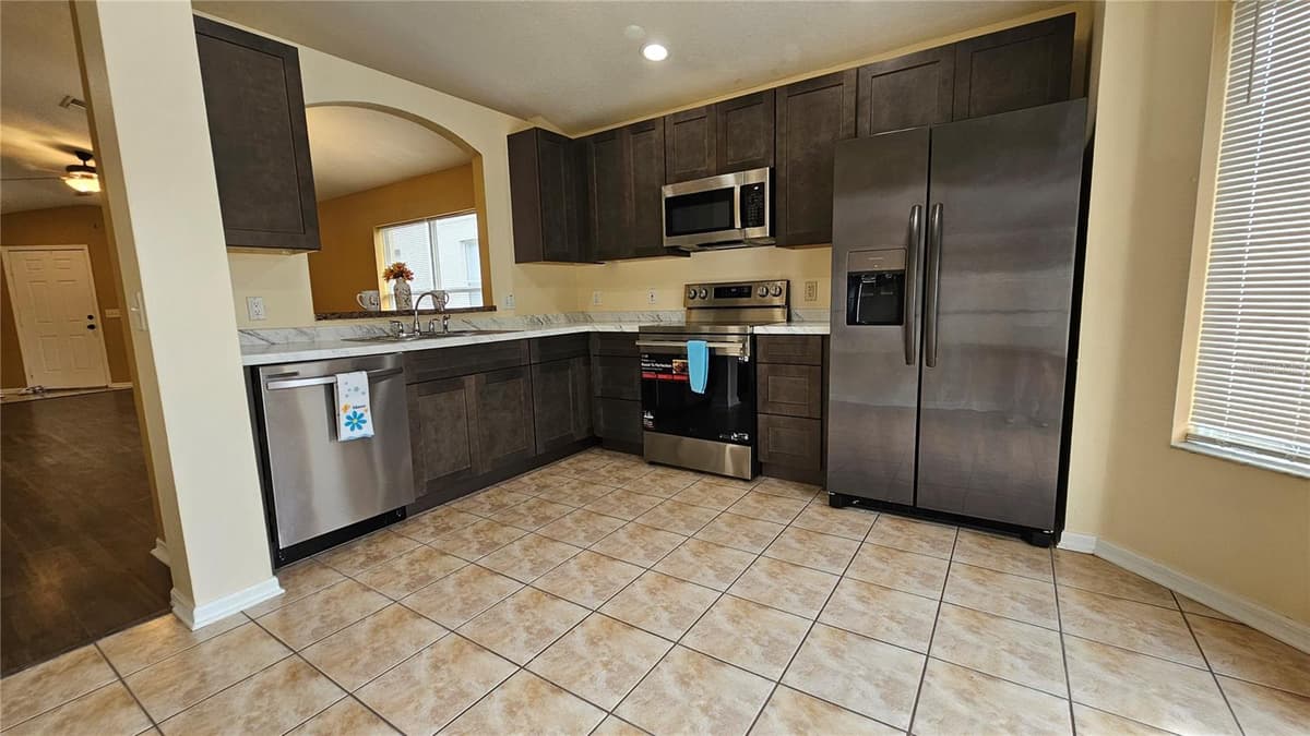 12629 EVINGTON POINT DRIVE — photo 5 of 11