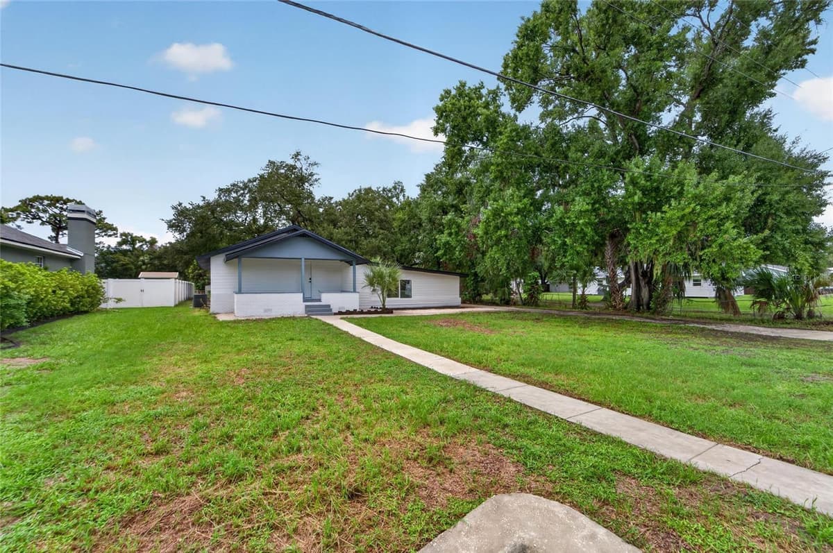 8809 DYER ROAD — photo 4 of 60