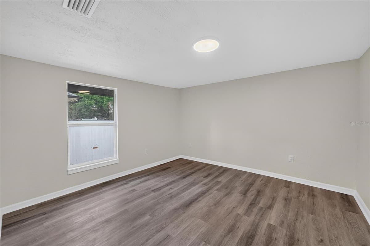 8809 DYER ROAD — photo 44 of 60