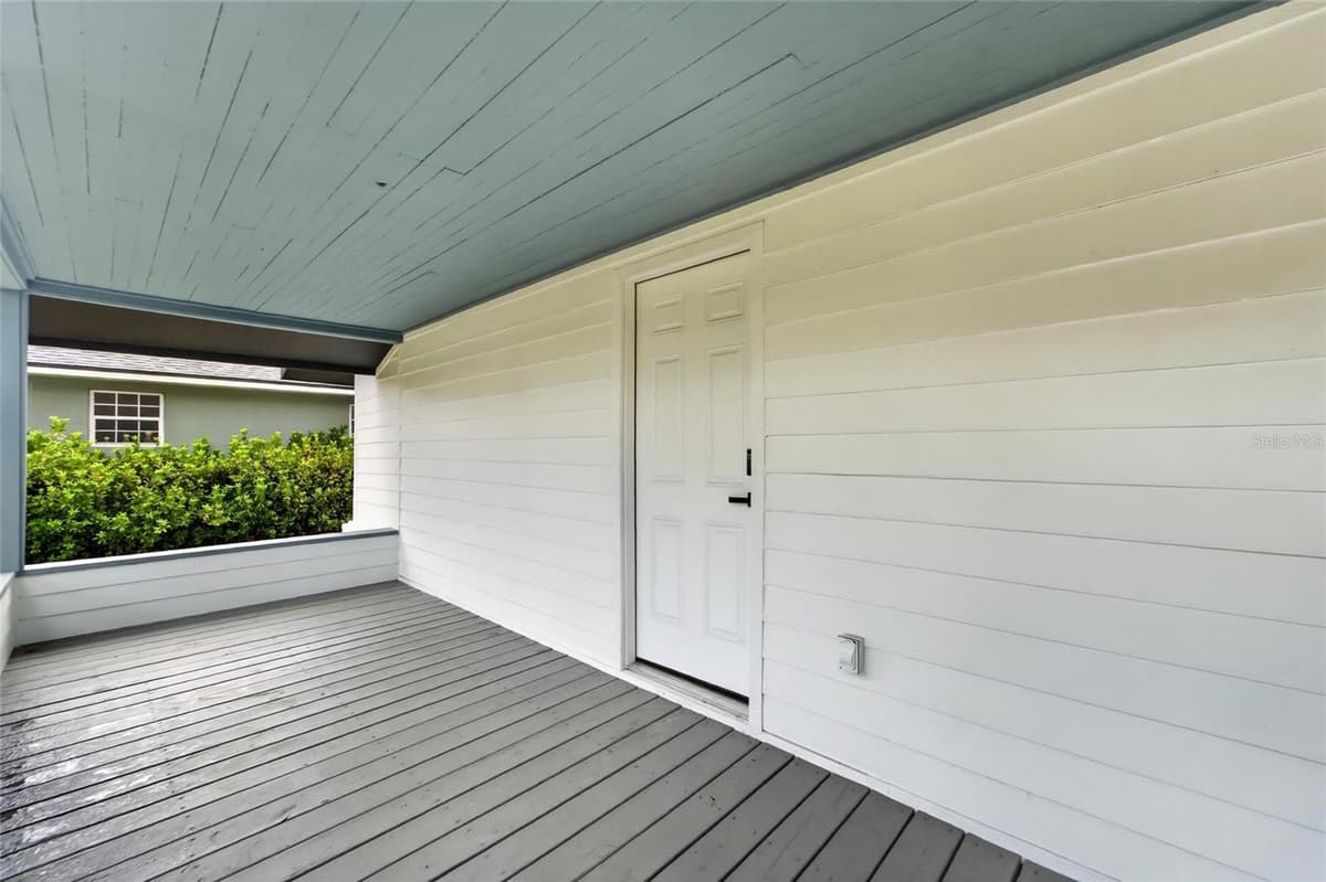 8809 DYER ROAD — photo 8 of 60