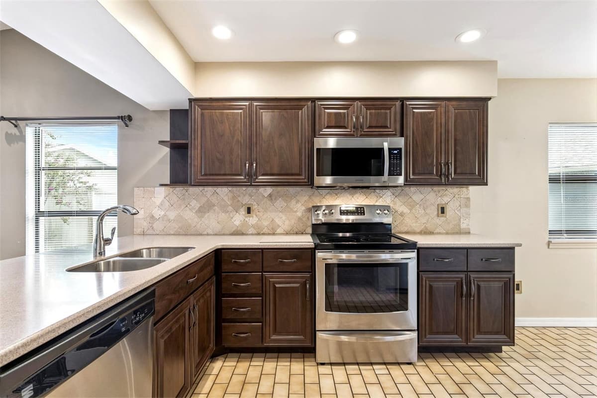 787 EVERT COURT — photo 11 of 37