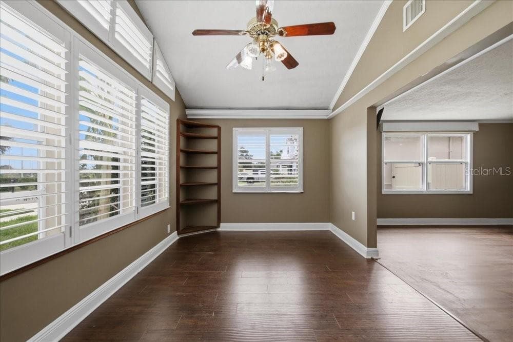 171 STANLEY BELL DRIVE — photo 5 of 33