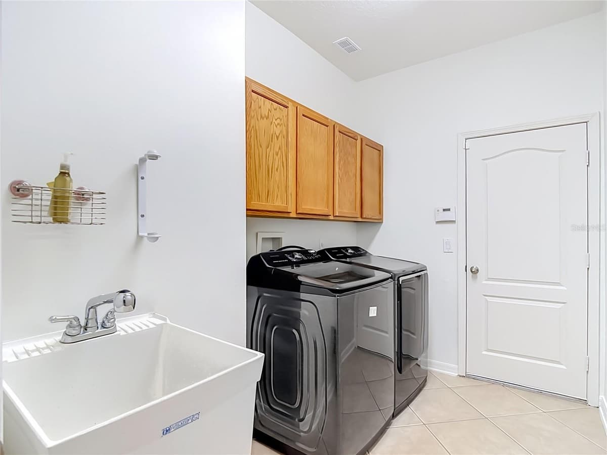 220 RONJA LANE — photo 76 of 95