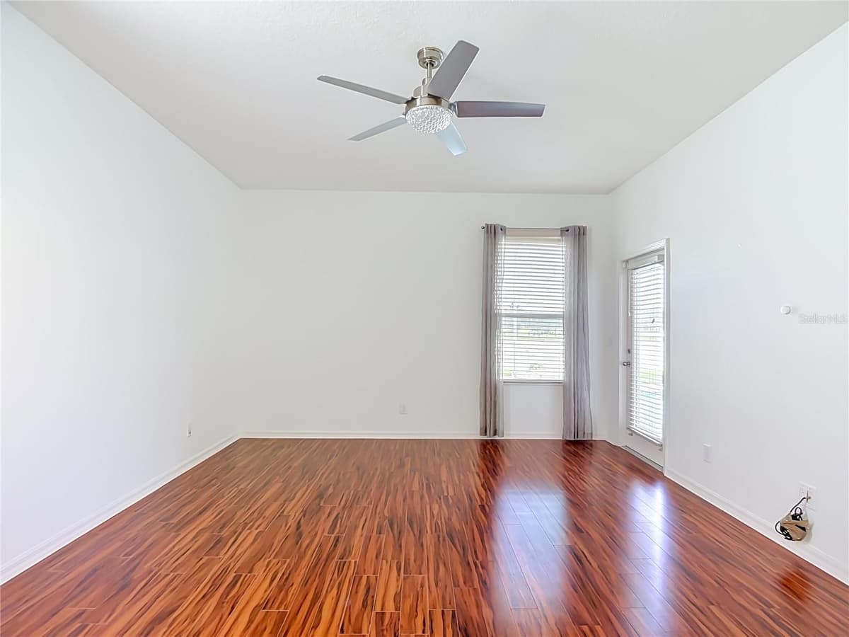 220 RONJA LANE — photo 40 of 95