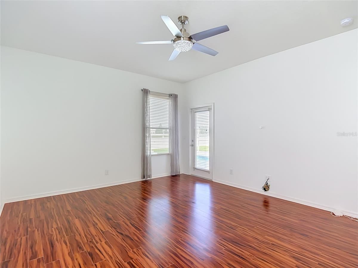 220 RONJA LANE — photo 39 of 95