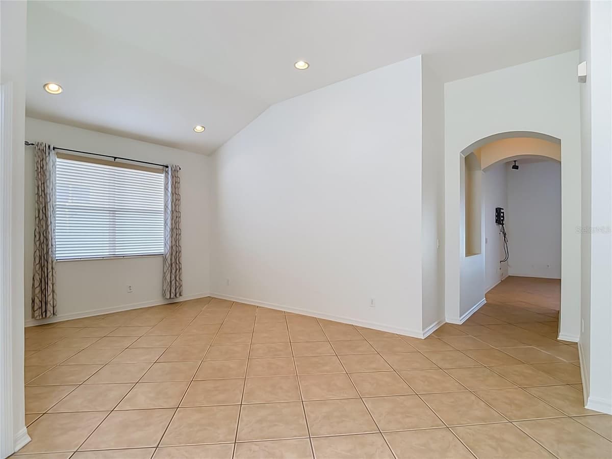 220 RONJA LANE — photo 8 of 95