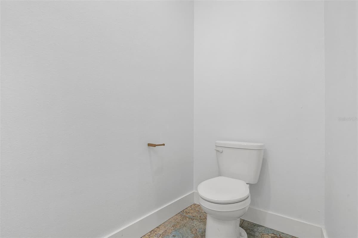 385 GEORGIA AVENUE — photo 43 of 53