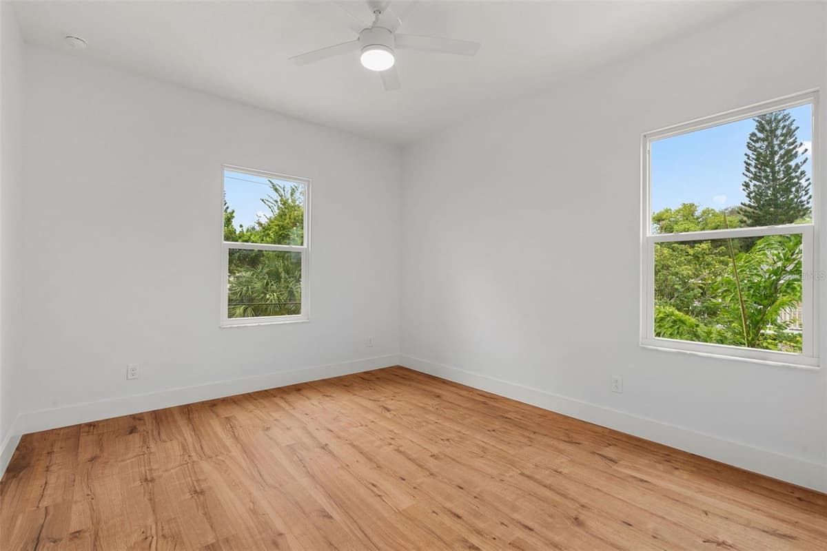 385 GEORGIA AVENUE — photo 26 of 53