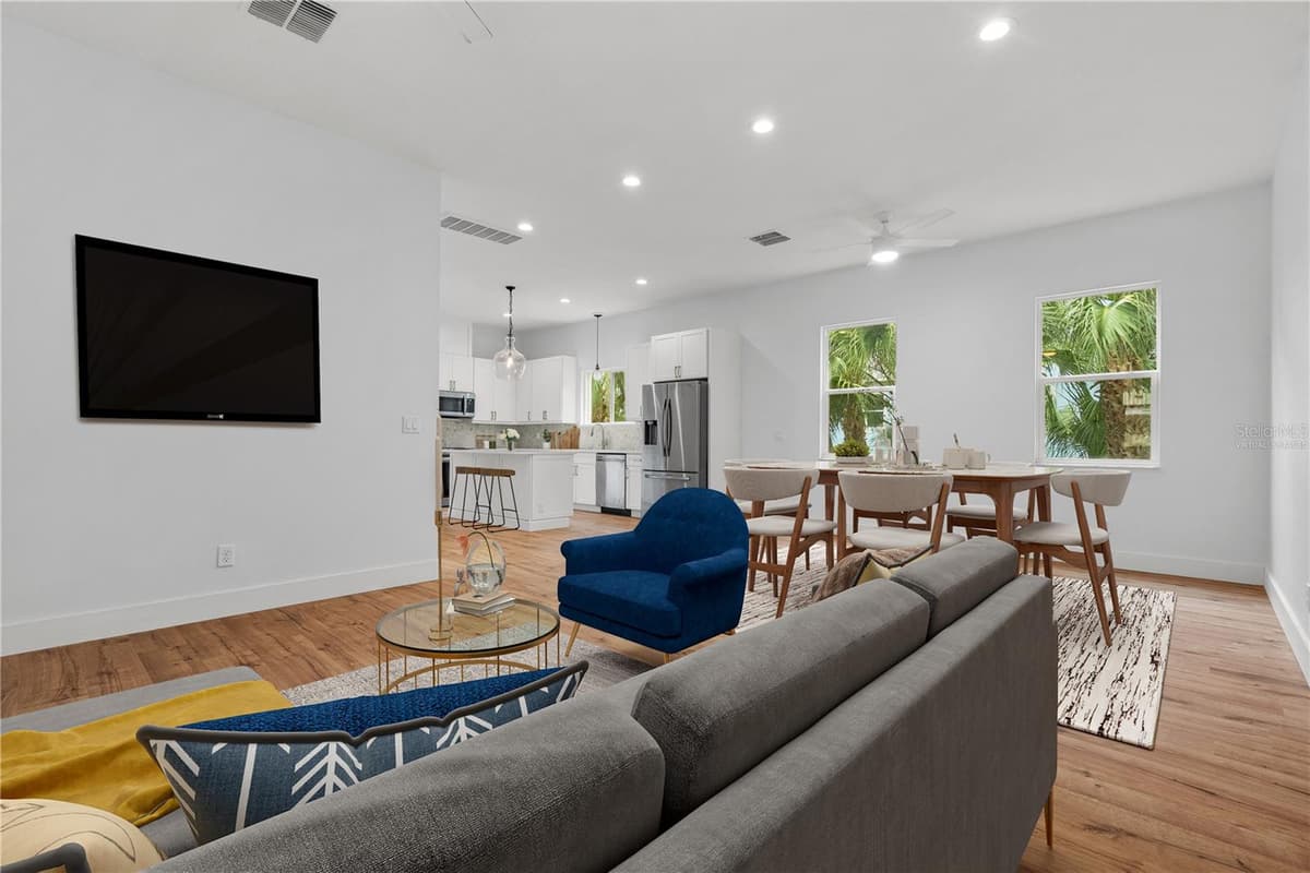 385 GEORGIA AVENUE — photo 16 of 53
