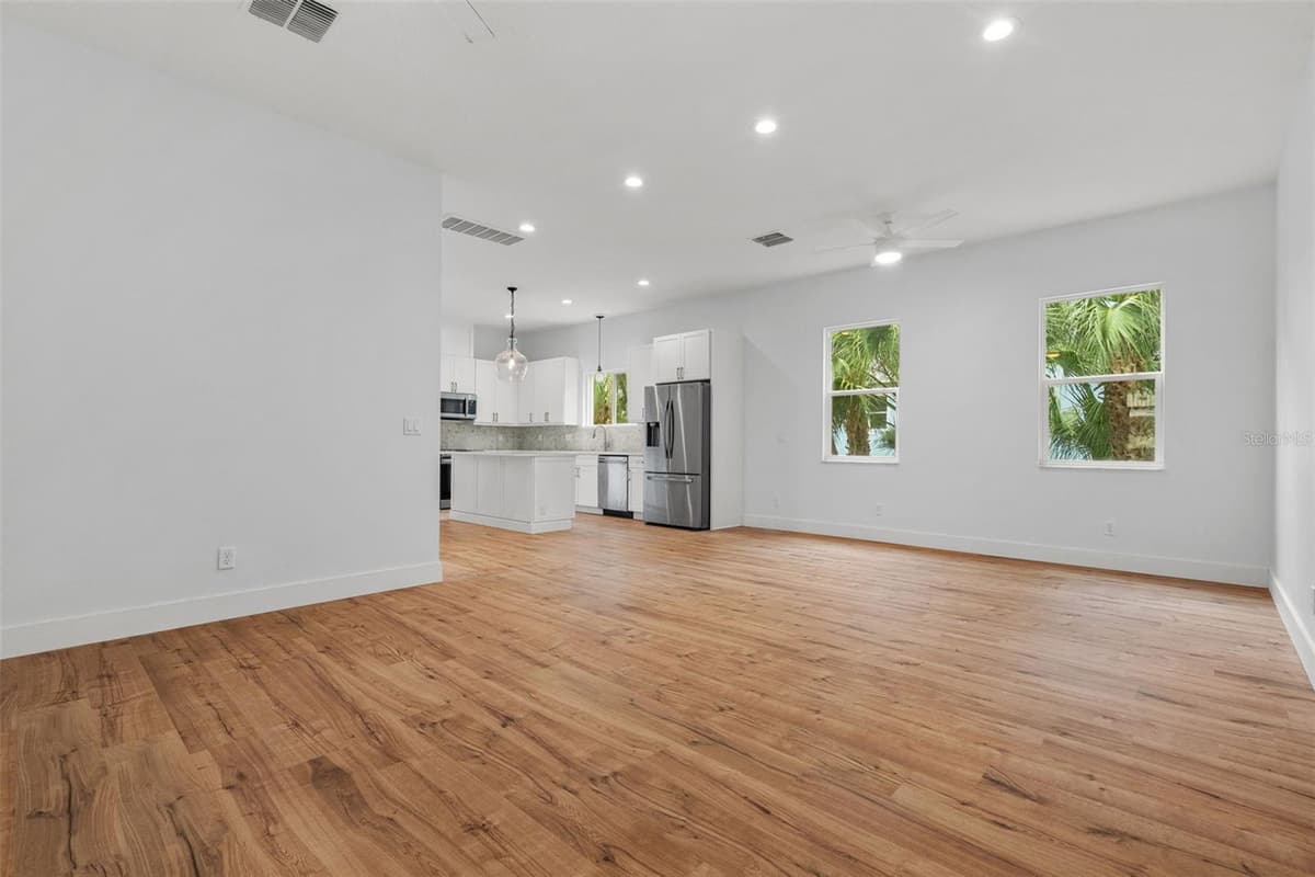 385 GEORGIA AVENUE — photo 20 of 53