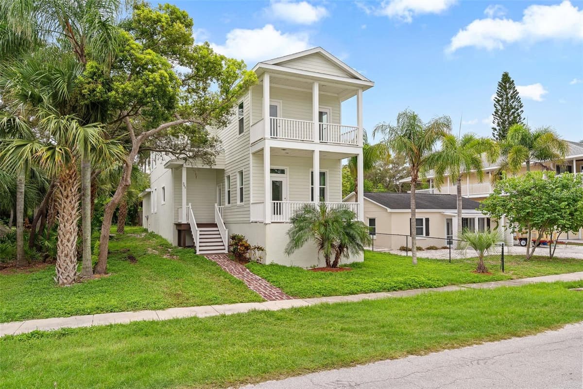 385 GEORGIA AVENUE — photo 2 of 53