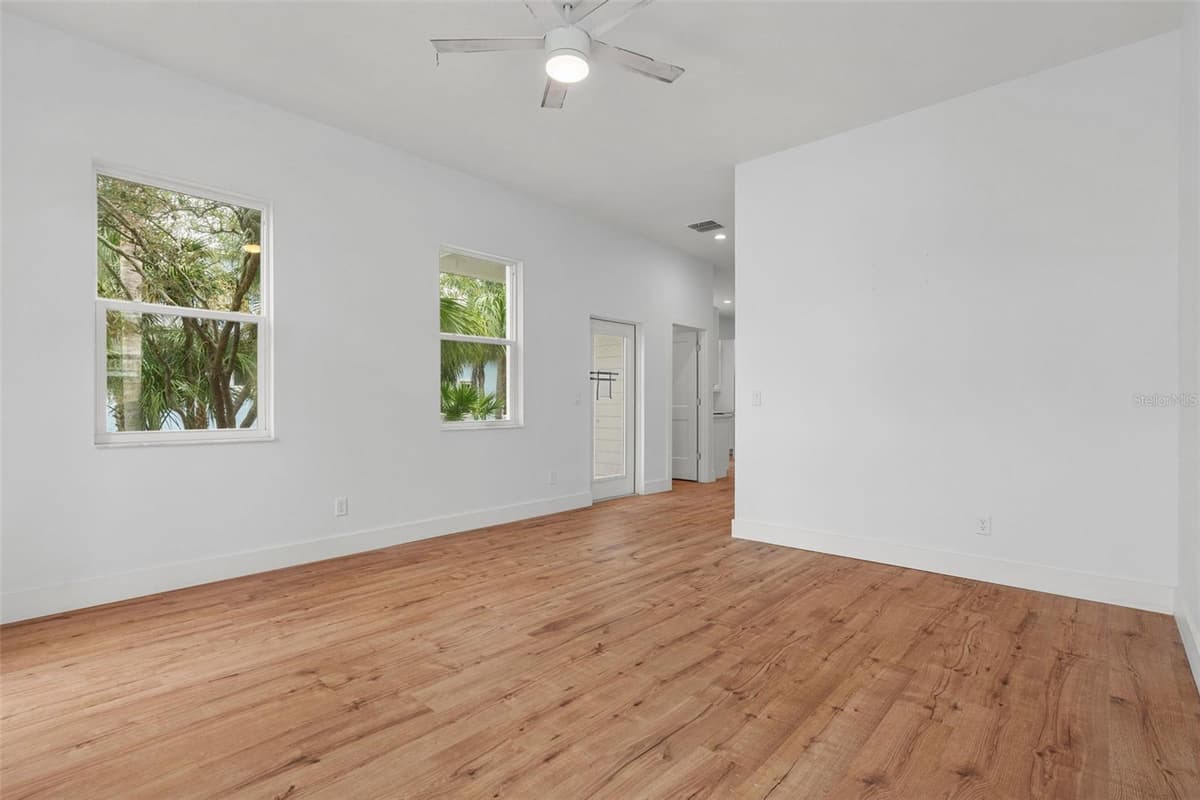 385 GEORGIA AVENUE — photo 8 of 53