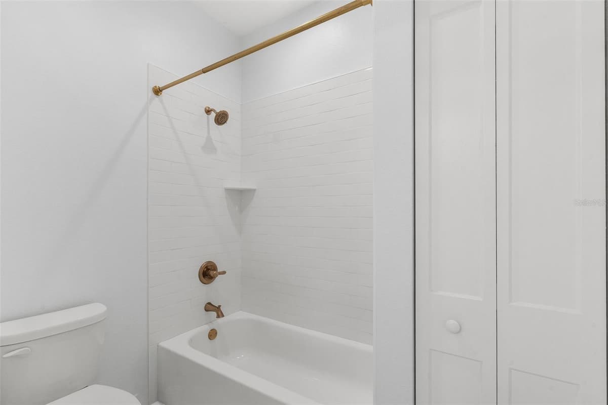 385 GEORGIA AVENUE — photo 32 of 53