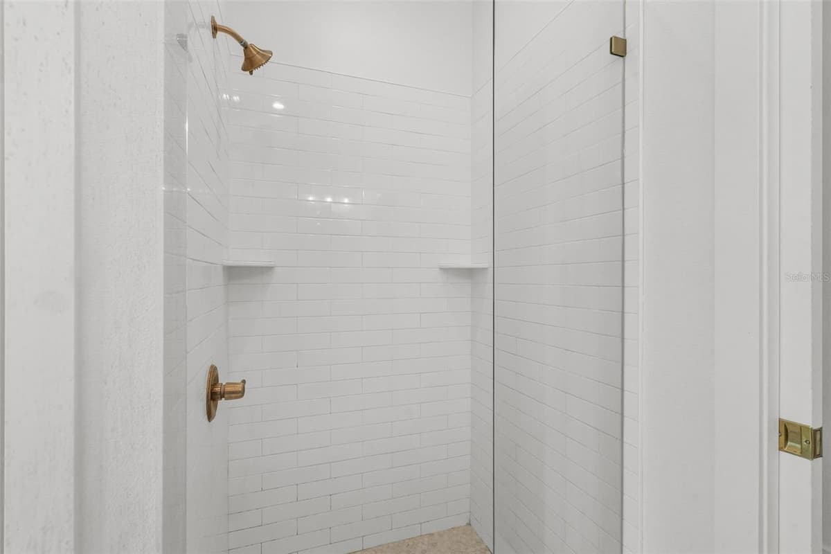 385 GEORGIA AVENUE — photo 39 of 53