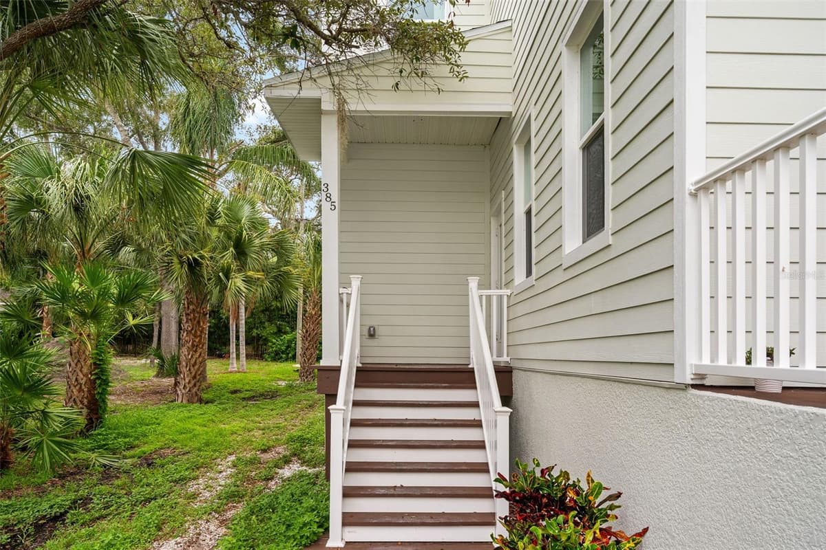 385 GEORGIA AVENUE — photo 4 of 53