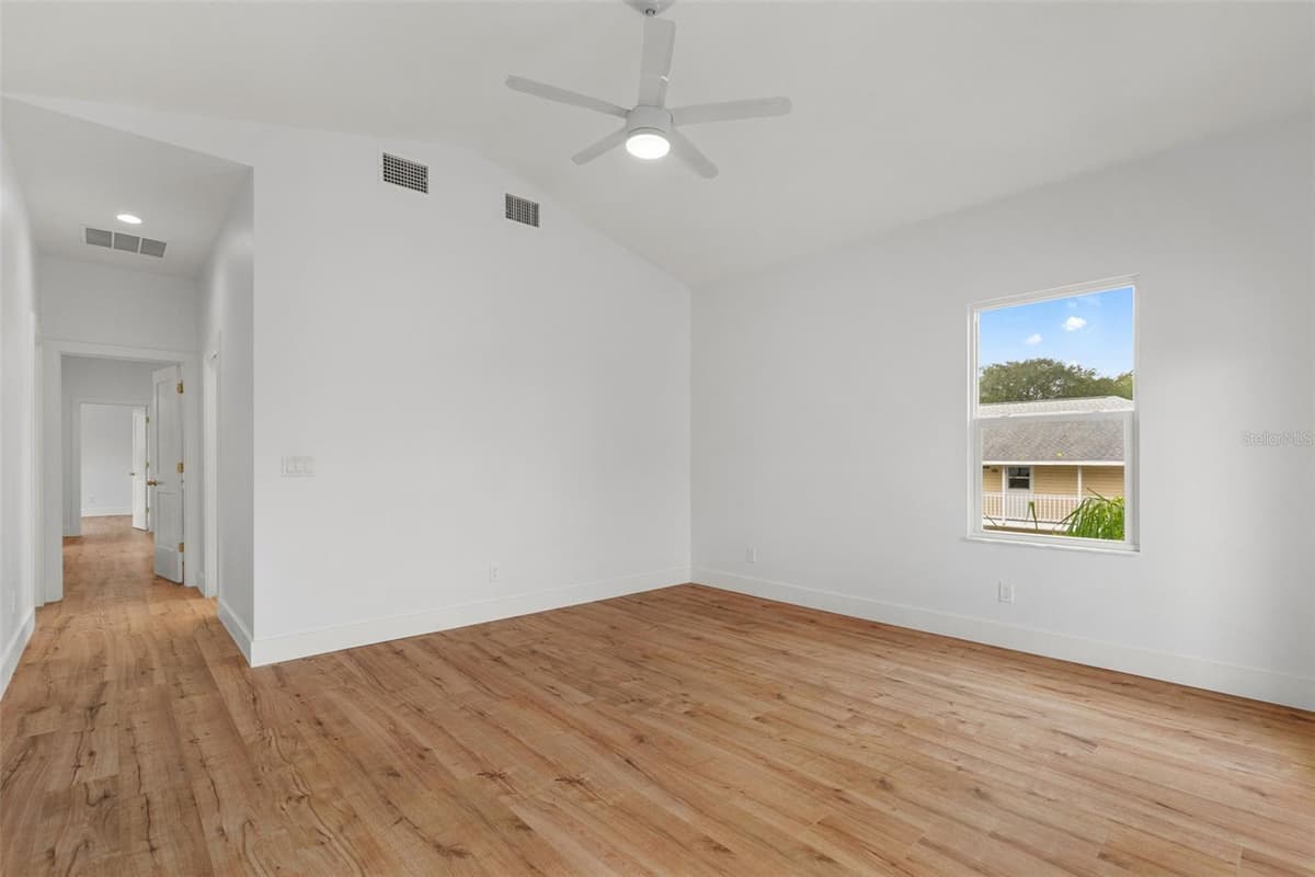 385 GEORGIA AVENUE — photo 44 of 53