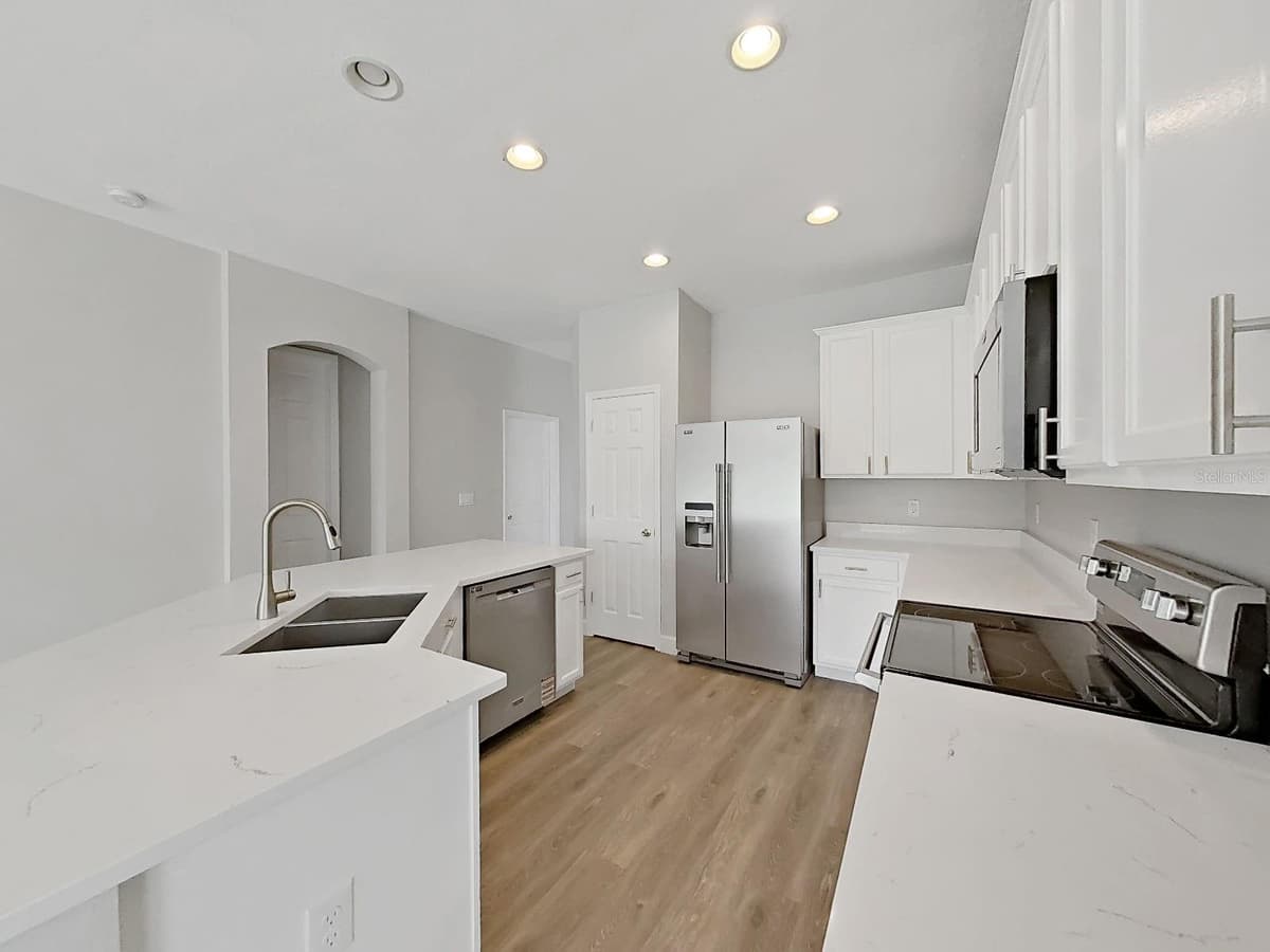 11908 FERN BLOSSOM DRIVE — photo 16 of 43