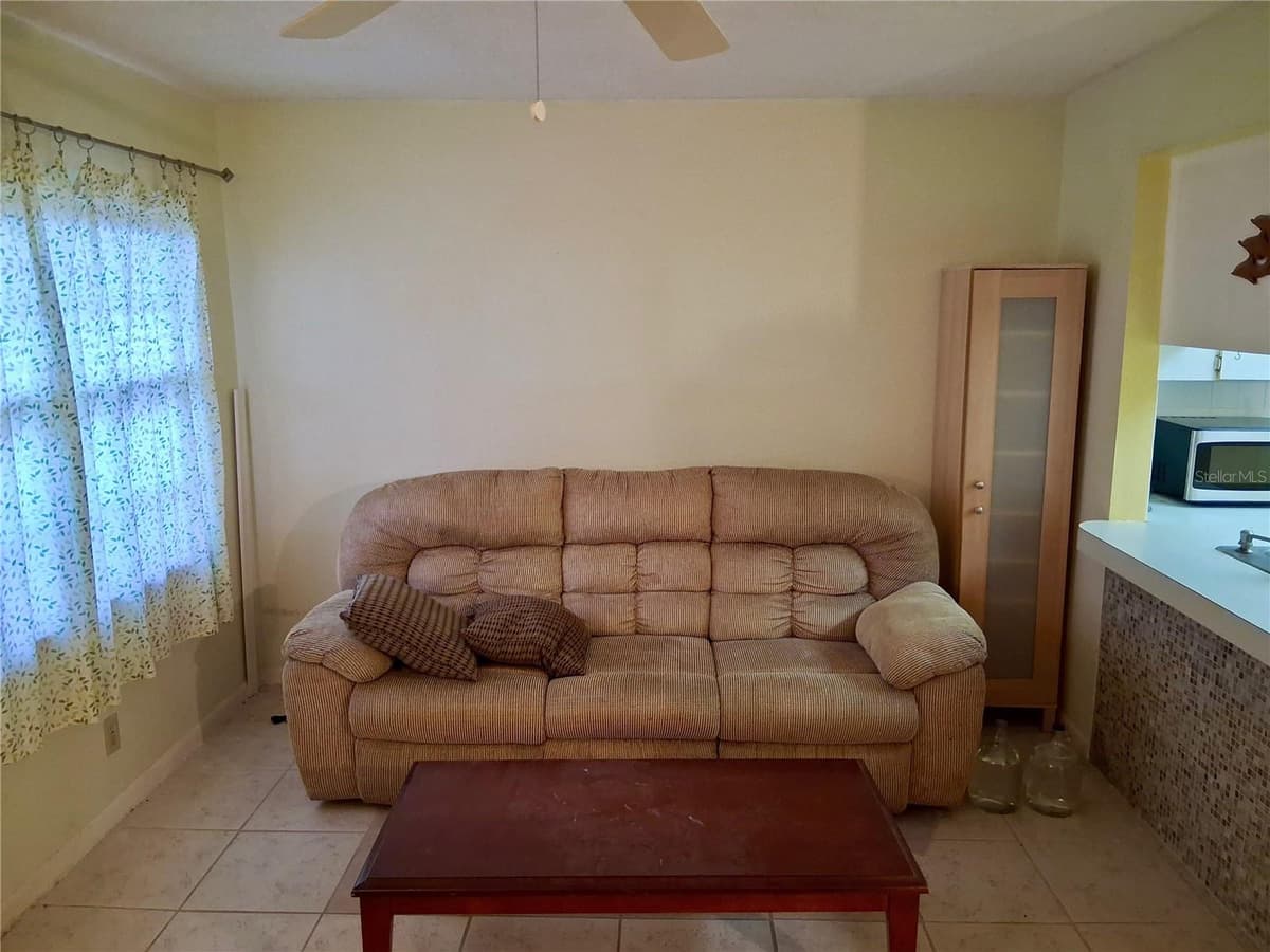 1250 PINELLAS AVENUE — photo 5 of 10
