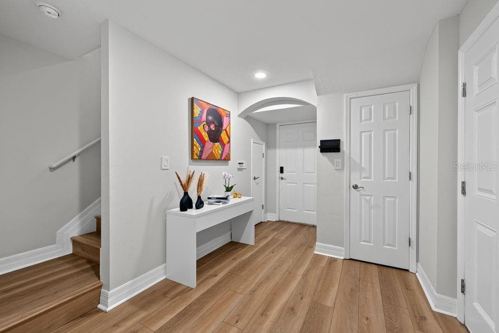 4546 BAY SPRING COURT — photo 5 of 51