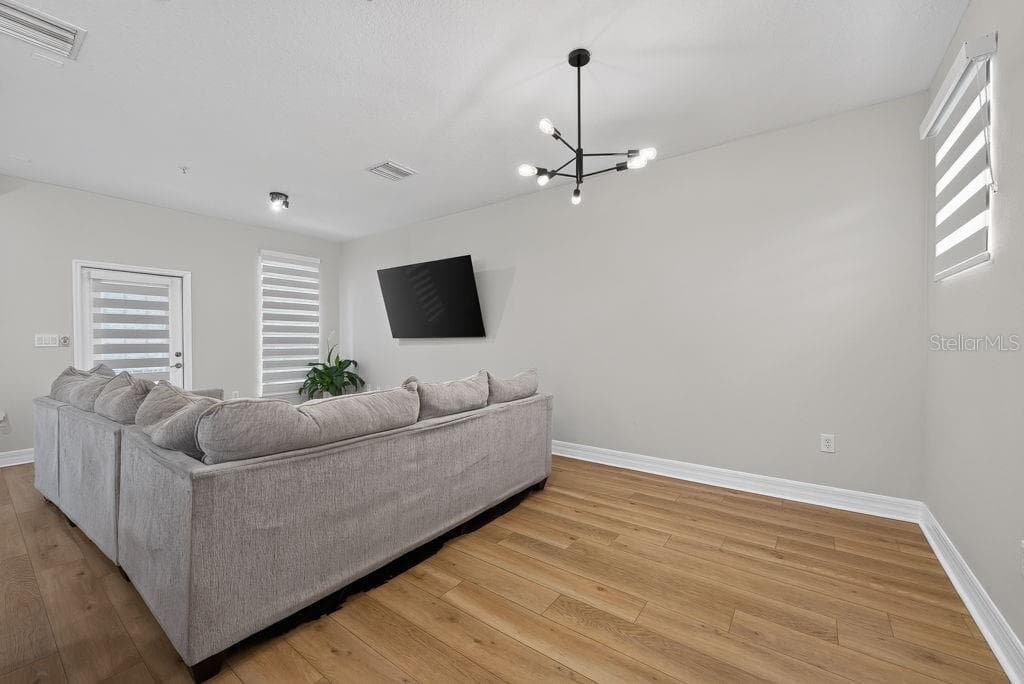 4546 BAY SPRING COURT — photo 15 of 51