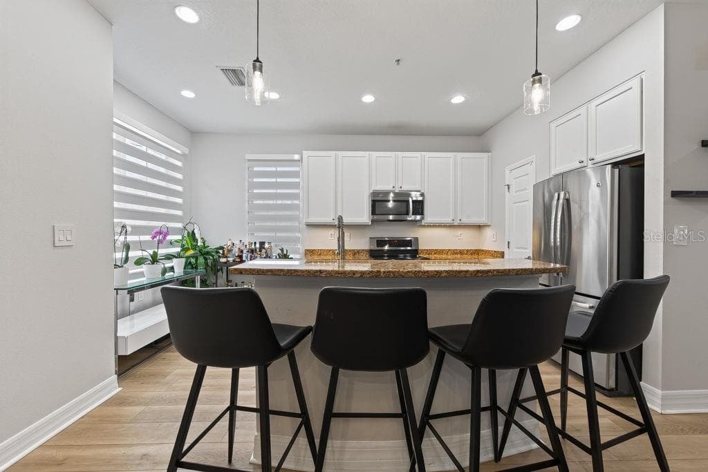 4546 BAY SPRING COURT — photo 16 of 51