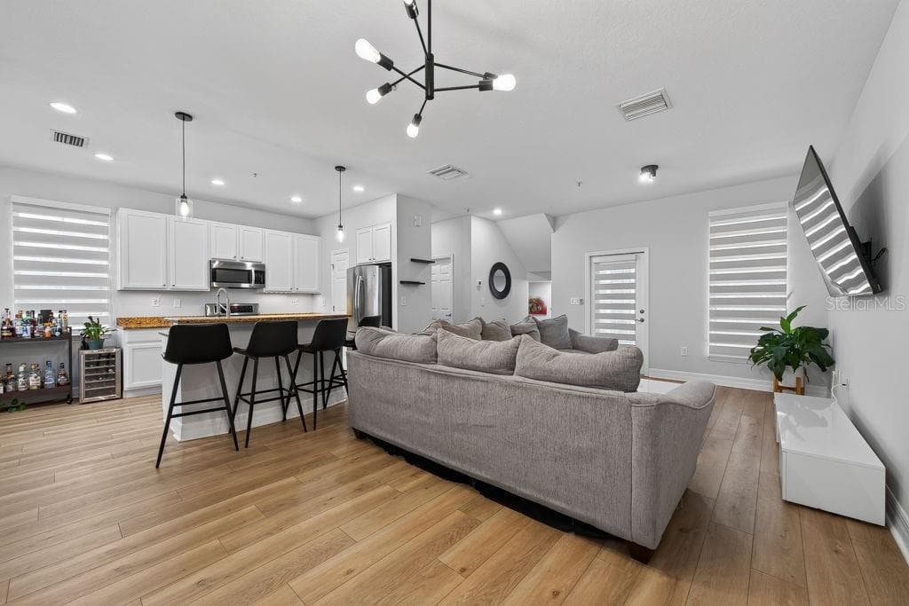 4546 BAY SPRING COURT — photo 13 of 51