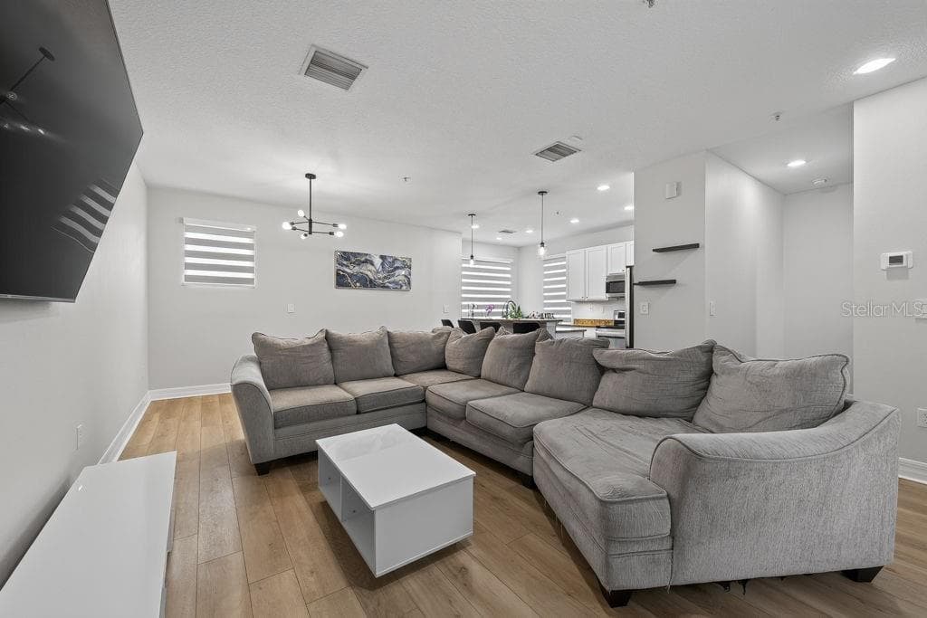 4546 BAY SPRING COURT — photo 12 of 51