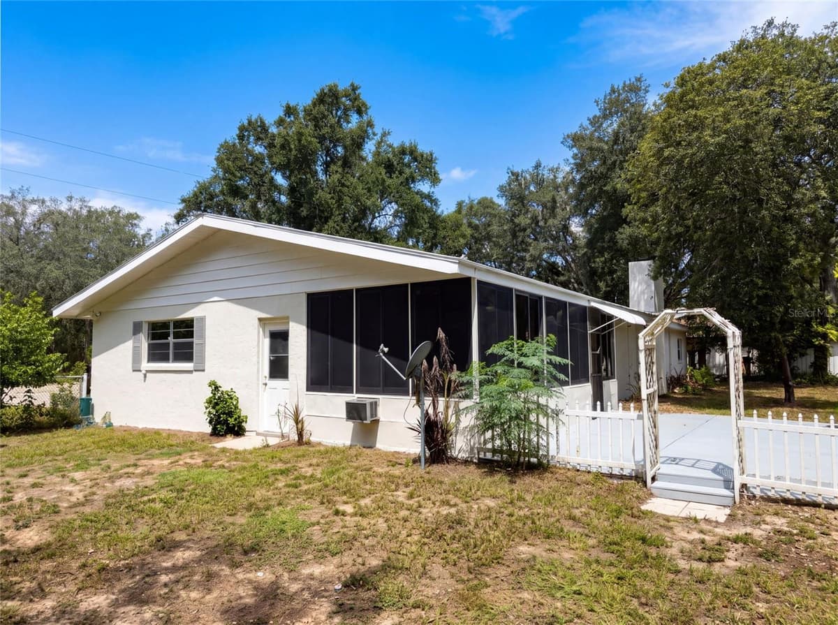 1870 SEMINOLE ROAD — photo 5 of 21