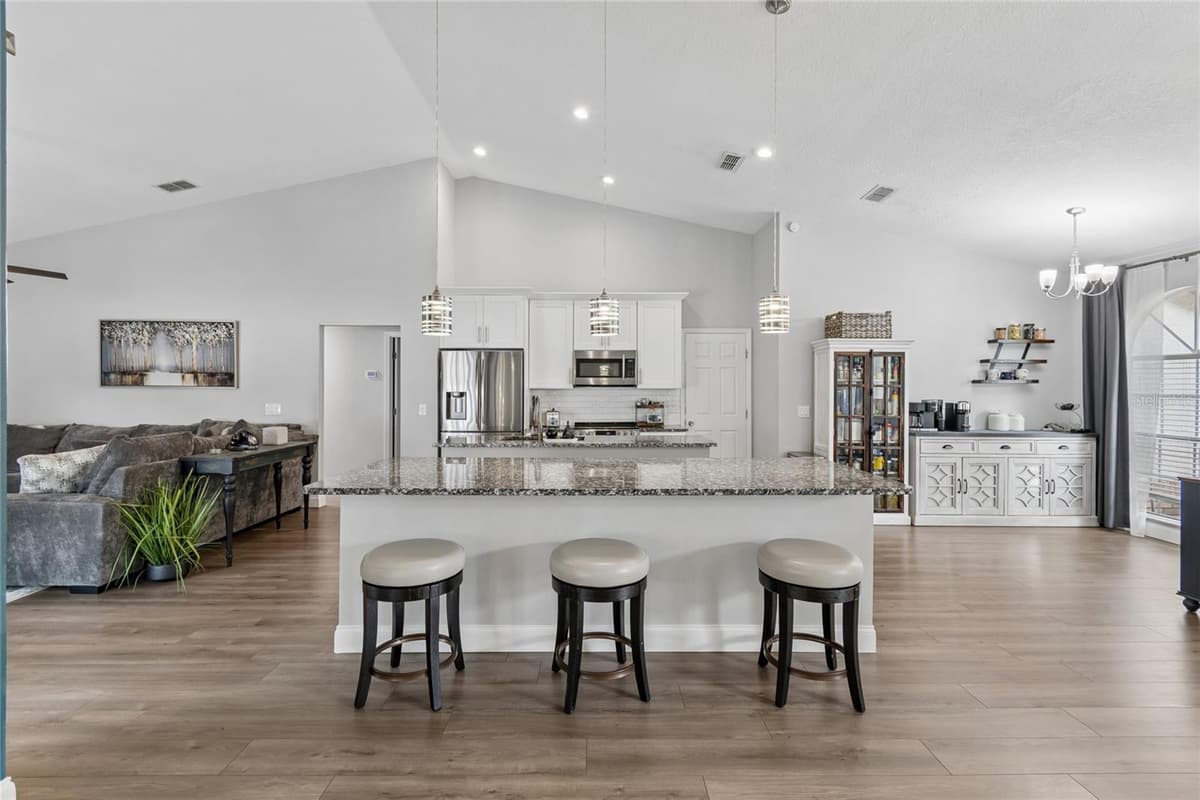 1552 THORNHILL CIRCLE — photo 7 of 55