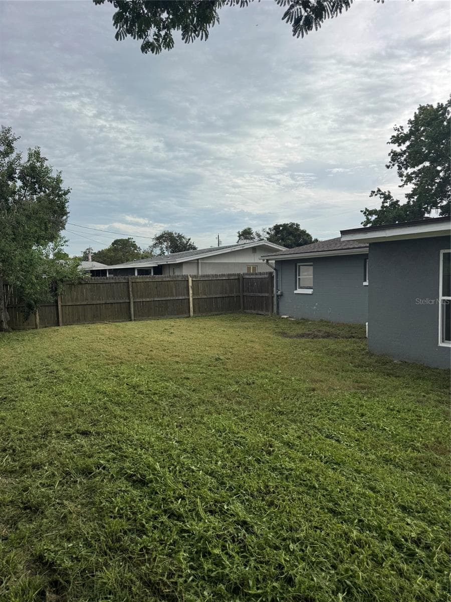 6840 RUNNEL DRIVE — photo 17 of 18