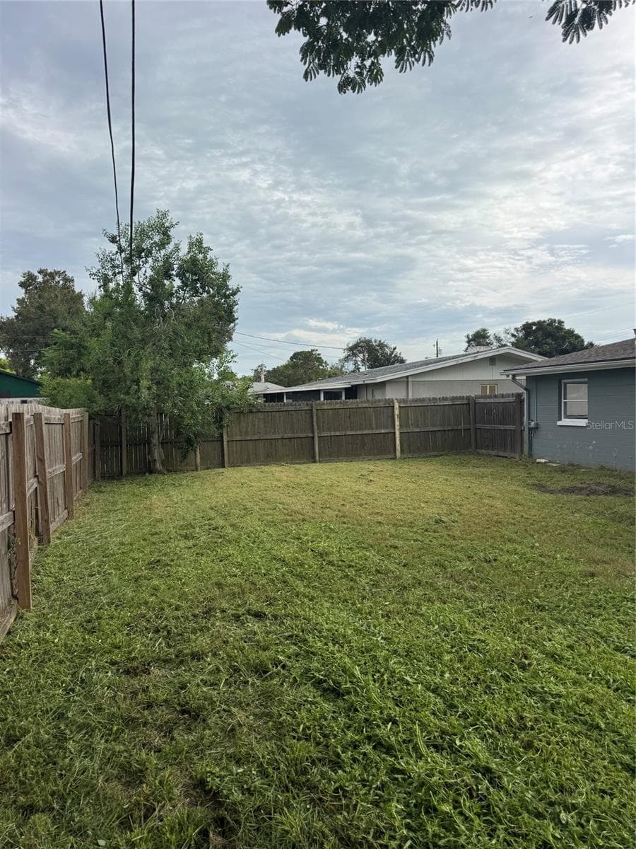 6840 RUNNEL DRIVE — photo 18 of 18