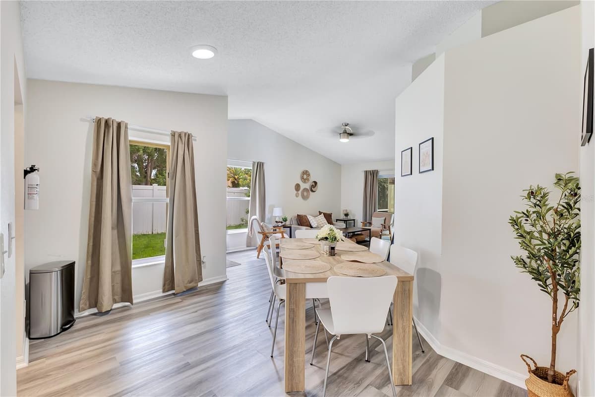 2346 CORDOVA COURT — photo 10 of 31