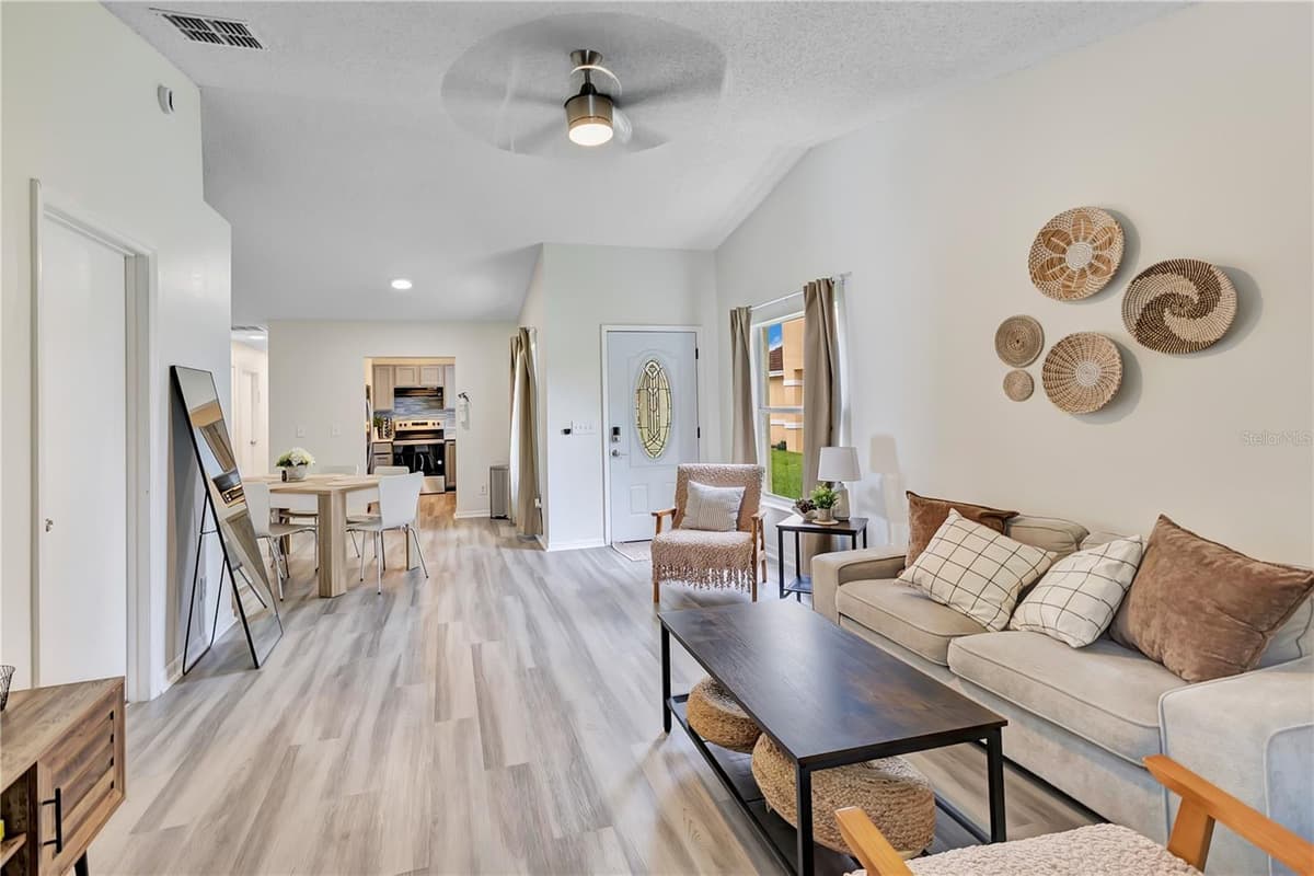 2346 CORDOVA COURT — photo 5 of 31