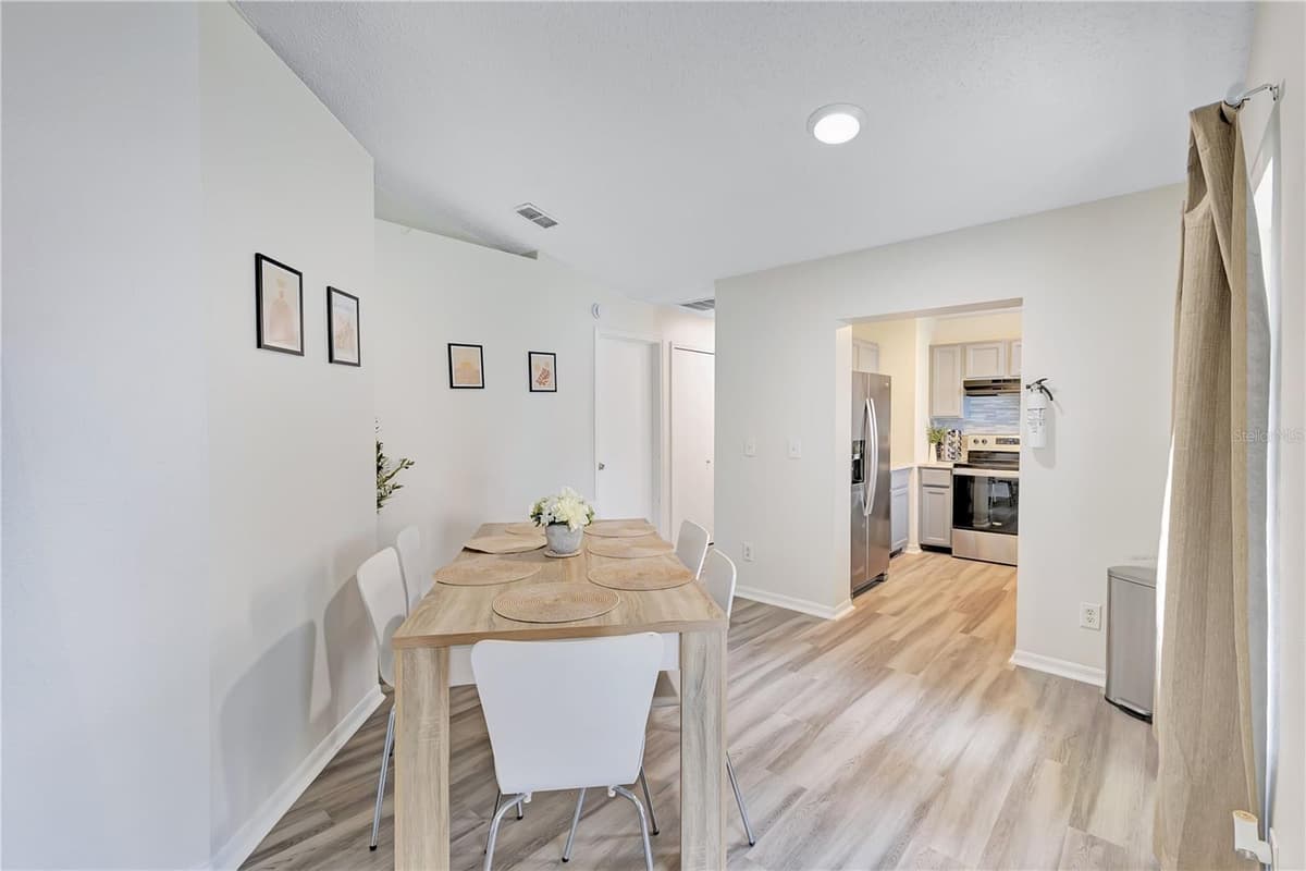 2346 CORDOVA COURT — photo 11 of 31