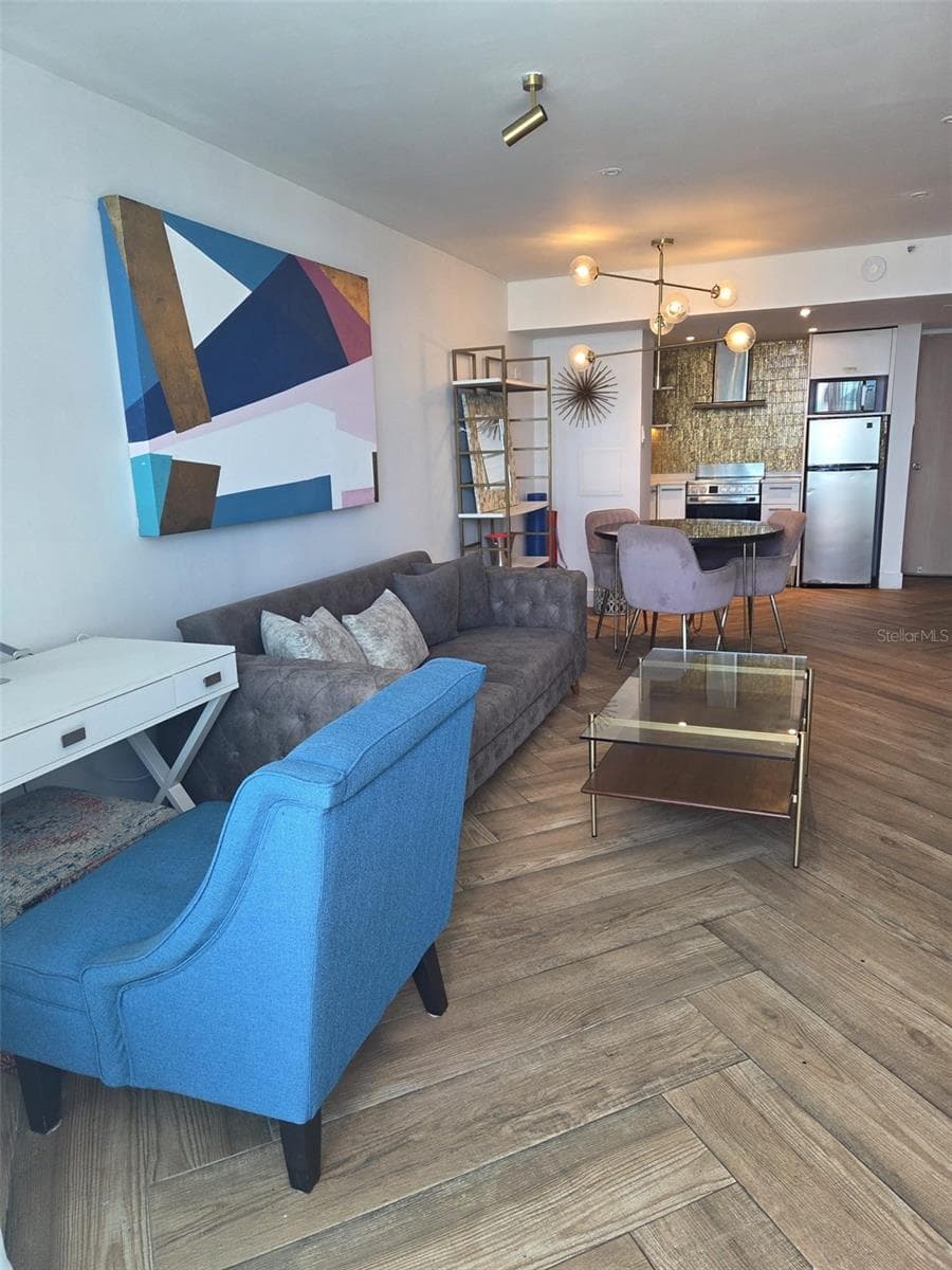 6165 ISLA VERDE AVENUE — photo 5 of 20