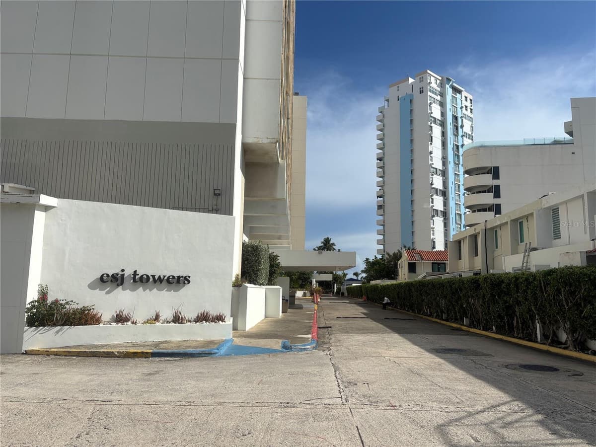 6165 ISLA VERDE AVENUE — photo 16 of 20