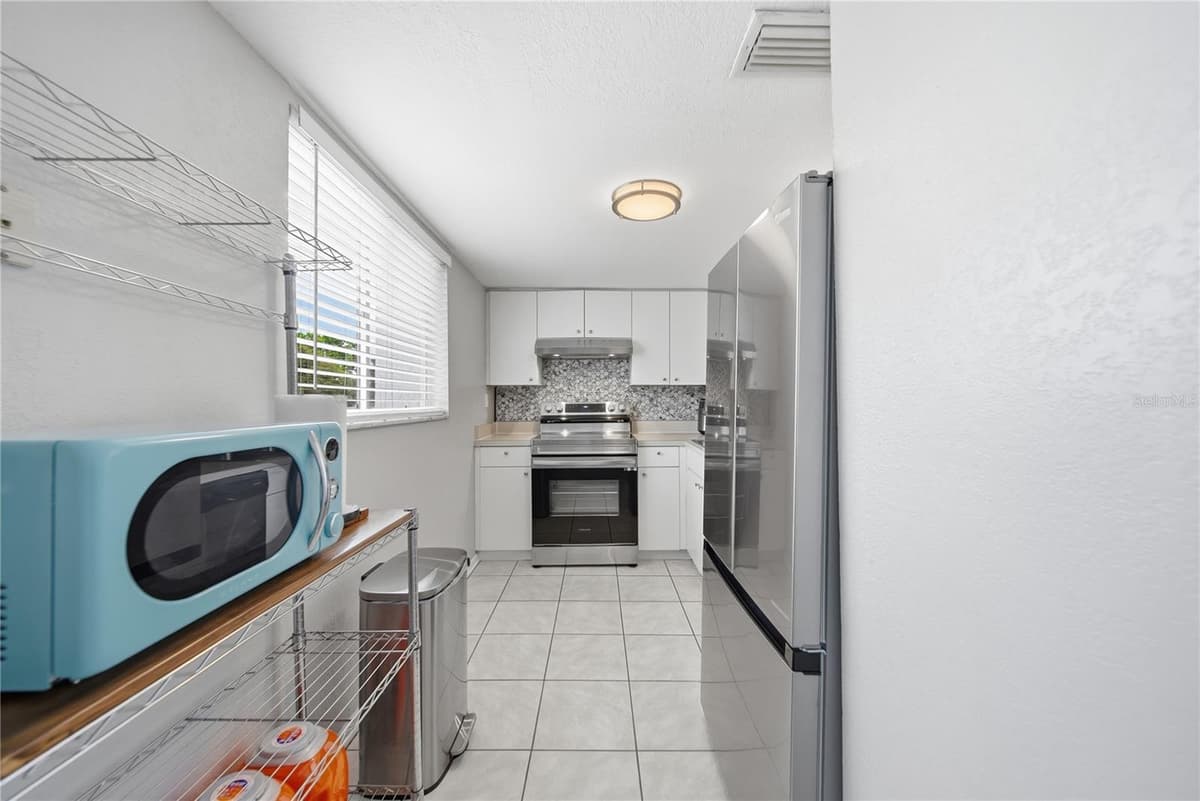 5310 26TH STREET — photo 18 of 37
