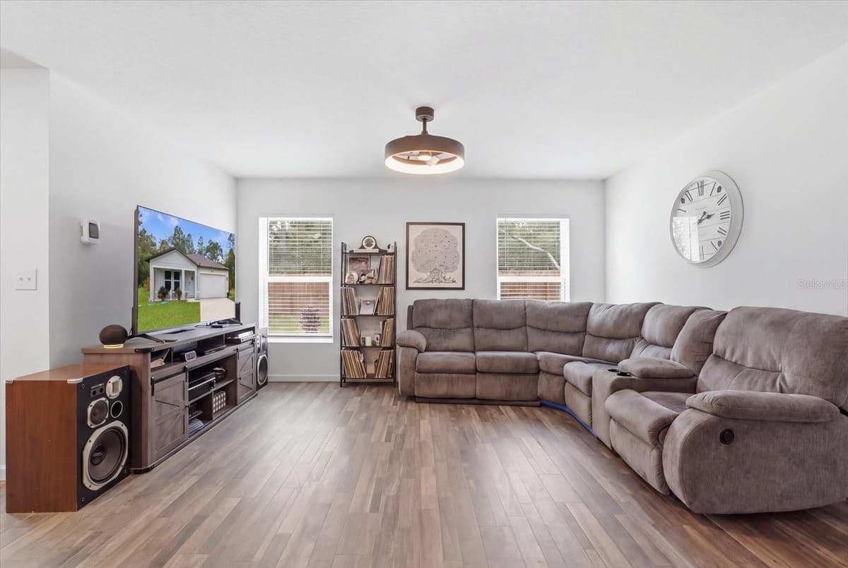 8830 SPARTAN DRIVE — photo 9 of 29