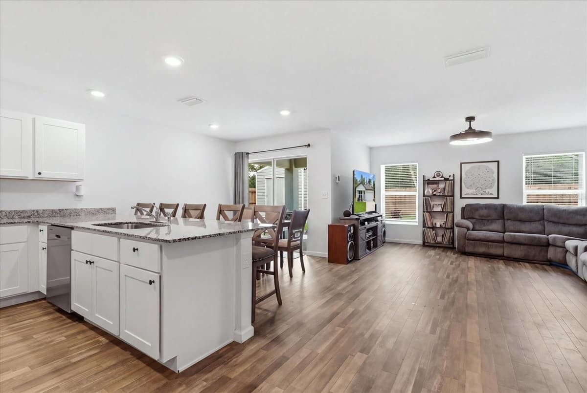 8830 SPARTAN DRIVE — photo 4 of 29