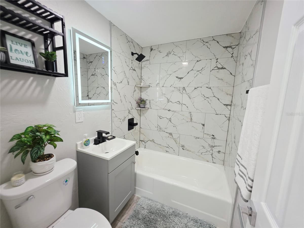 138 DAVISON AVENUE — photo 43 of 65
