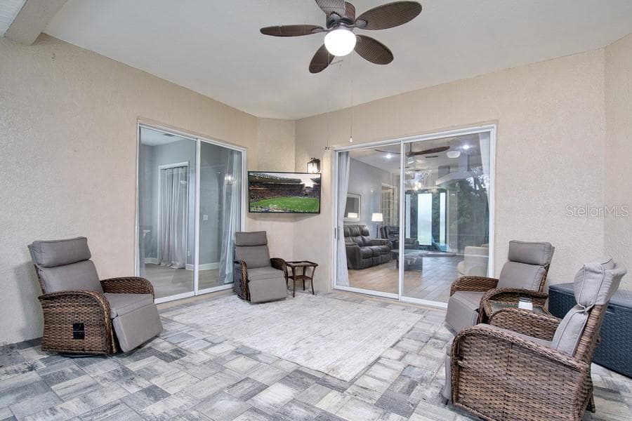 10537 VERSAILLES BOULEVARD — photo 19 of 40