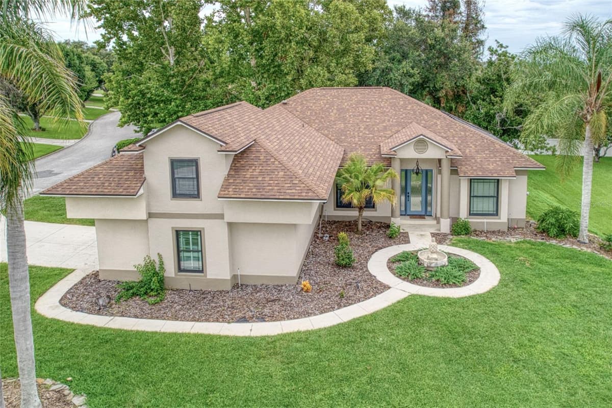 10537 VERSAILLES BOULEVARD — photo 36 of 40