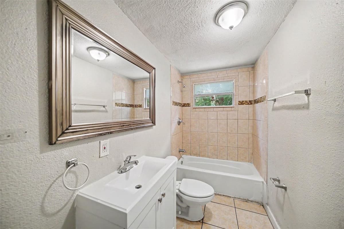 920 DR MARTIN LUTHER KING JR BOULEVARD — photo 16 of 21