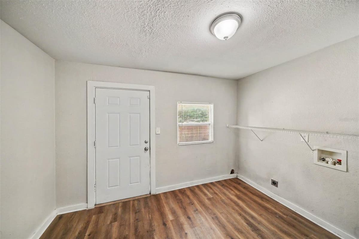 920 DR MARTIN LUTHER KING JR BOULEVARD — photo 17 of 21